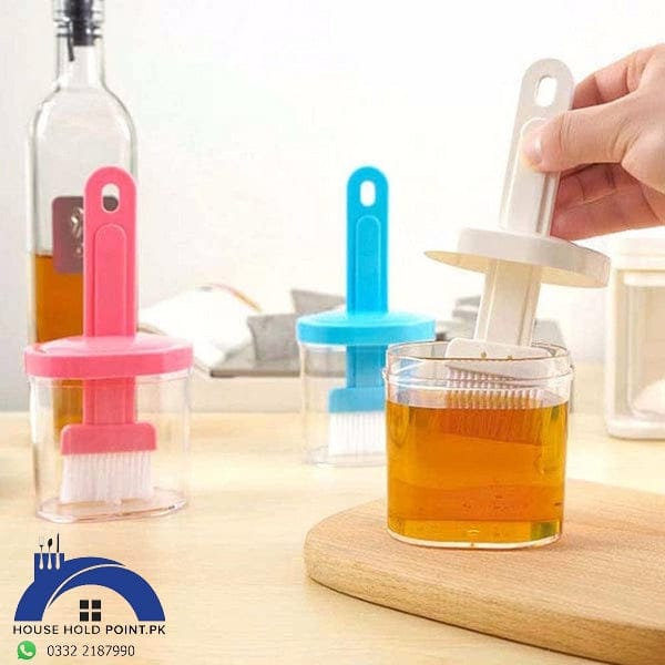 Plastic Oil Bottle Seasoning Dispenser with Silicone Rubber Bristle Brush for BBQ, Oil Brush Bottle Set Oil Storage Container for Kitchen (Multicolor)